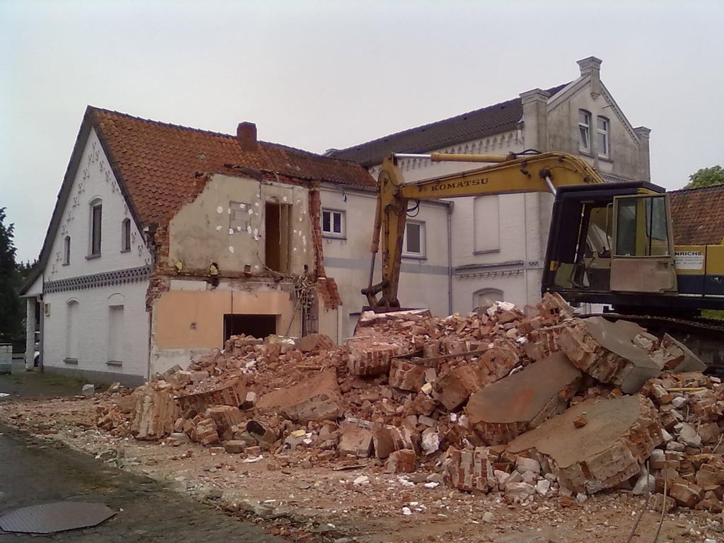 How to Estimate Renovation Costs Without Blowing Your Budget